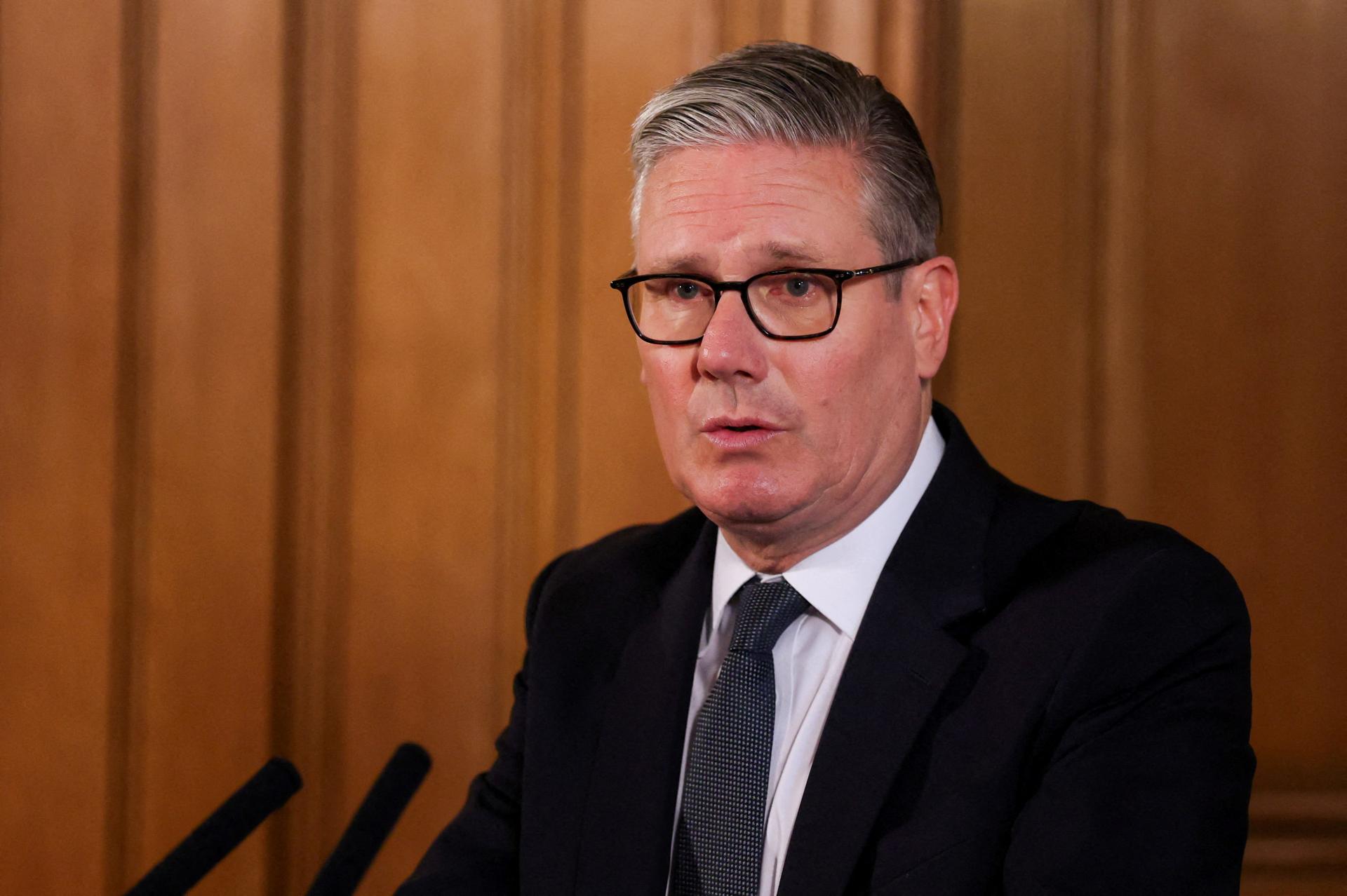 Britsk&aacute; vl&aacute;da uvalila nov&eacute; sankcie, ktor&eacute; cielia na n&aacute;borov&uacute; sieť ruskej arm&aacute;dy