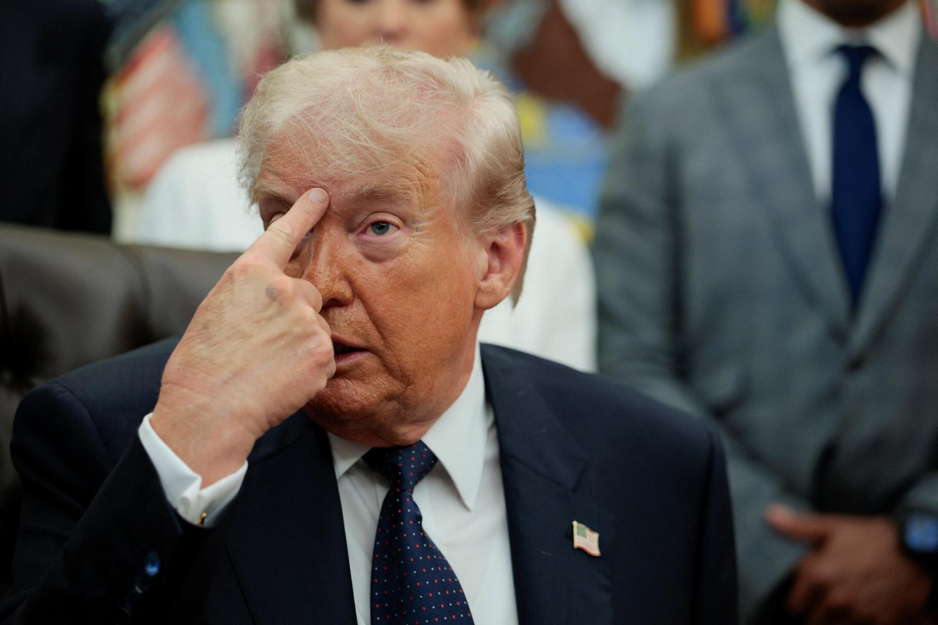 Trump op&auml;ť kritizoval p&aacute;peža. Mysl&iacute; si, že jeho postoj k Ir&aacute;nu ohrozuje mnoh&yacute;ch katol&iacute;kov