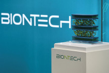 Biotechnologick&aacute; spoločnosť BioNTech čase pand&eacute;mie covidu-19 zarobila miliardy eur. FOTO: Reuters