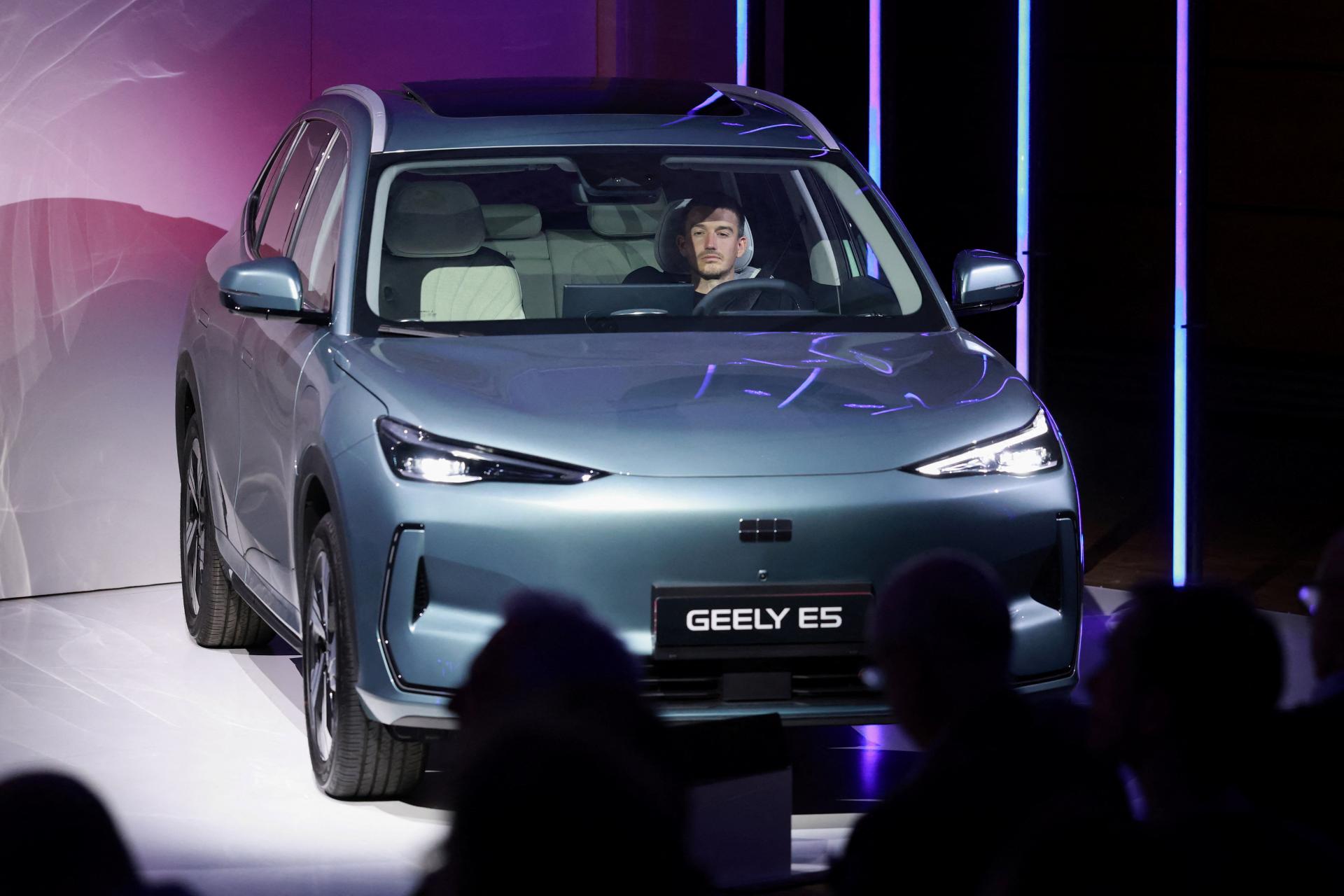 Č&iacute;nska automobilka Geely k&uacute;pila časť z&aacute;vodu Fordu v &Scaron;panielsku, vyr&aacute;bať tam chce jeden zo svojich modelov