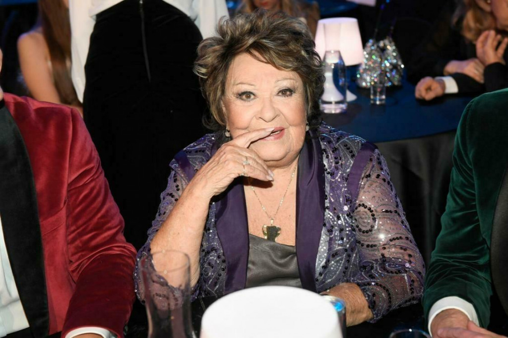 Jiřina Bohdalov&aacute; je st&aacute;le akt&iacute;vna herečka.
