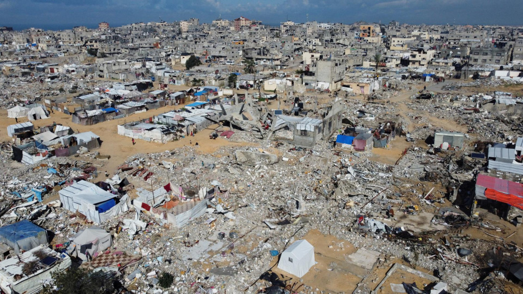 Situ&aacute;cia zost&aacute;va &bdquo;extr&eacute;mne citliv&aacute;&ldquo; napriek pr&iacute;meriu, ktor&eacute; plat&iacute; od vlaňaj&scaron;ieho okt&oacute;bra po dvoch rokoch ničiv&eacute;ho konfliktu. FOTO: REUTERS