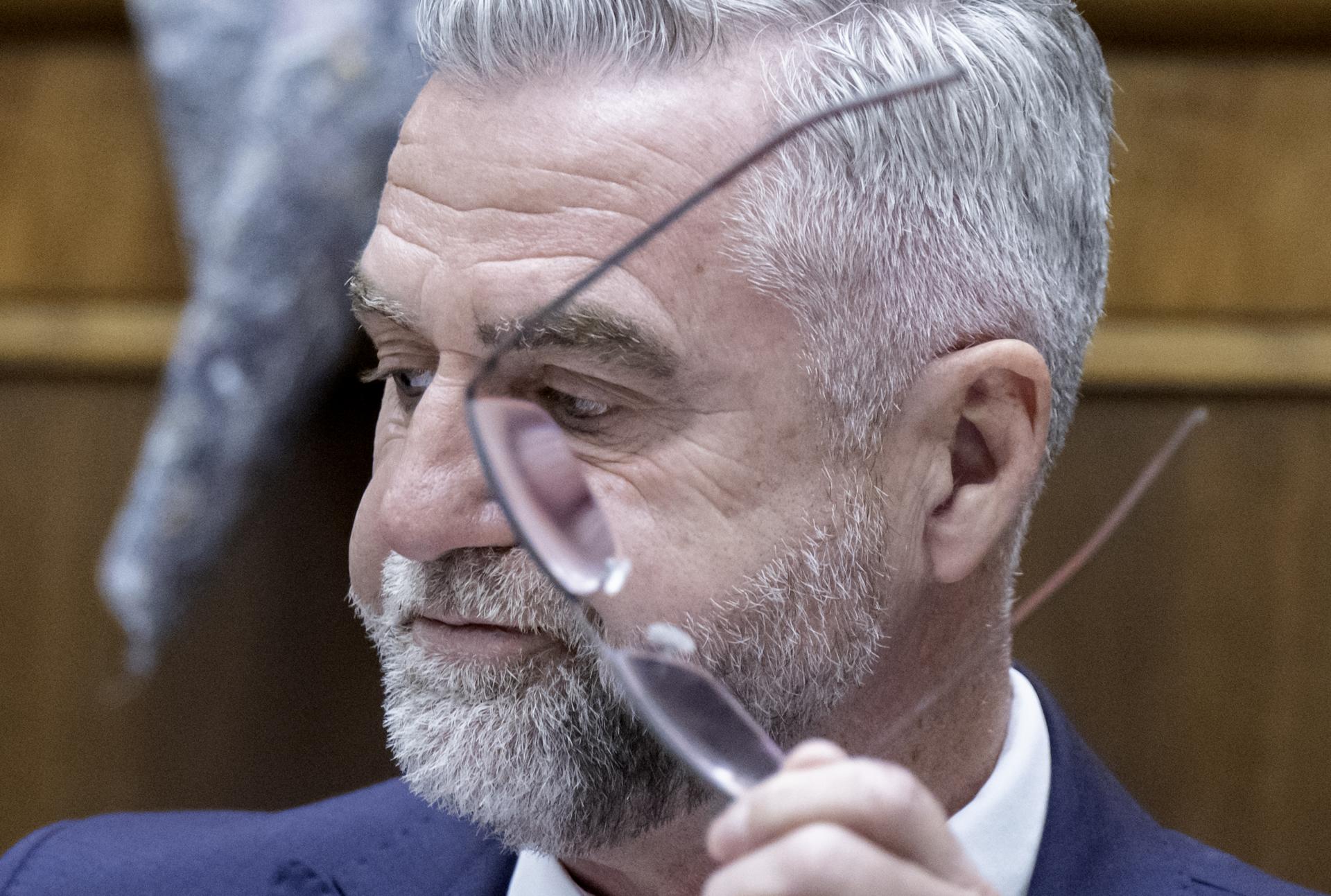 Gašpar chce novelou riešiť vydávanie preukazov odbornej spôsobilosti, navrhuje zmenu podmienok