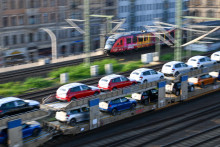Sn&iacute;mka je z Dr&aacute;žďan. Pr&aacute;ve na Nemecko a export &aacute;ut je najviac naviazan&aacute; aj slovensk&aacute; ekonomika.

FOTO: TASR/DPA