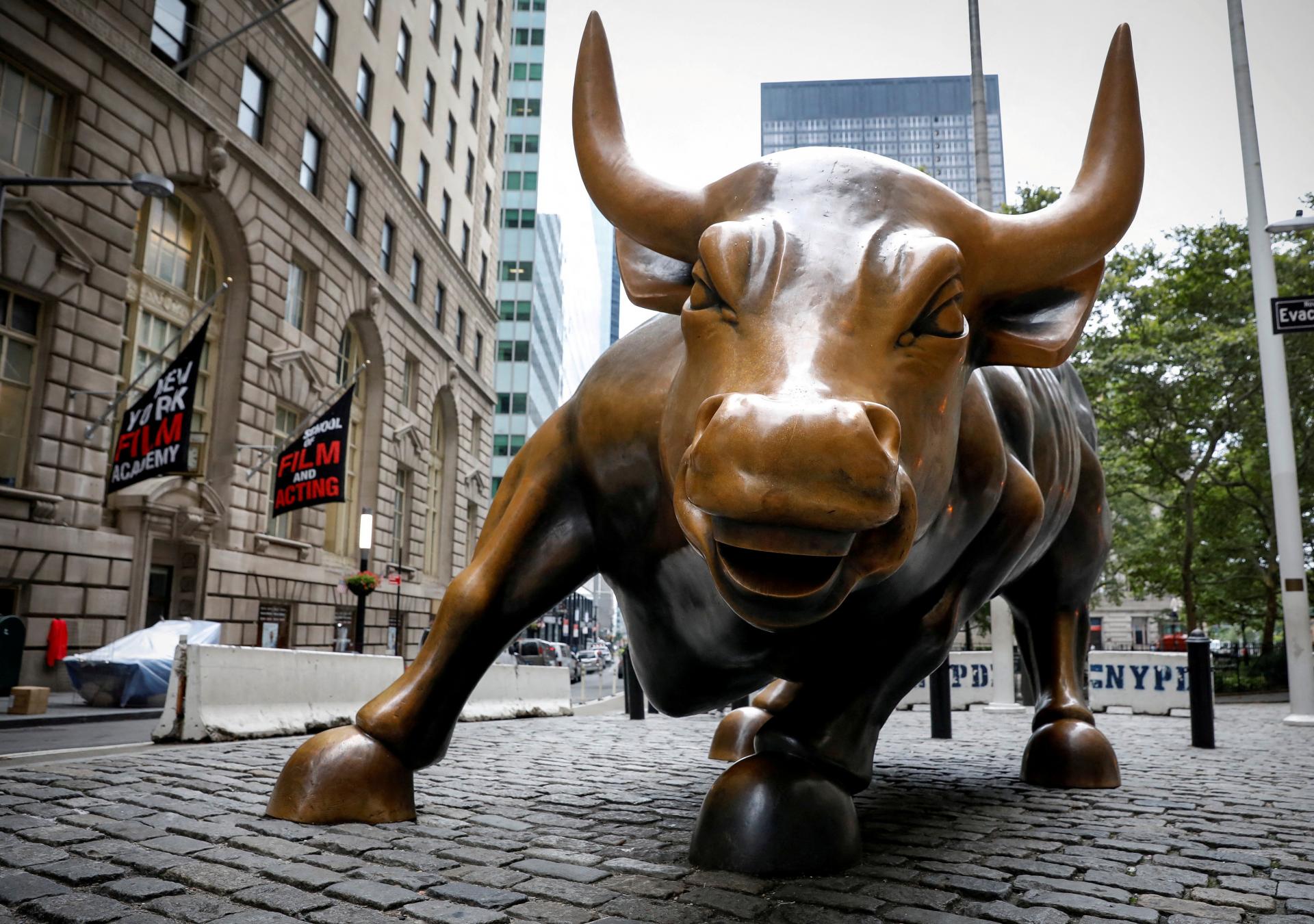 Rekordy na Wall Street: trh ťahajú čipy, no geopolitika stále straší