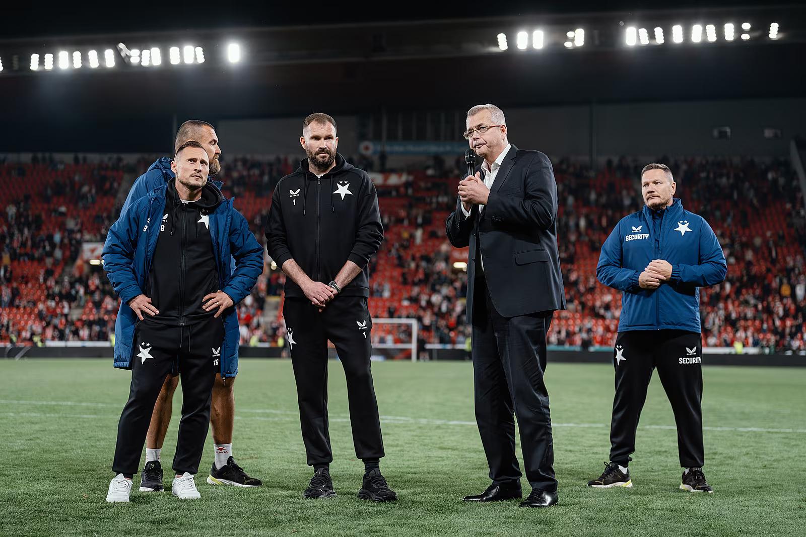 Slavia bola krôčik od obhajoby titulu v najvyššej českej súťaži. Najväčšia hanba, komentuje Tvrdík