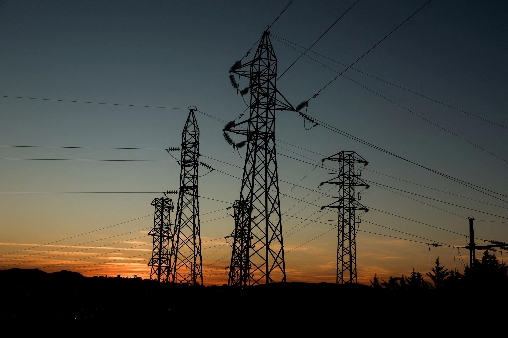 Ceny energií na burzách v minulom týždni mierne klesli