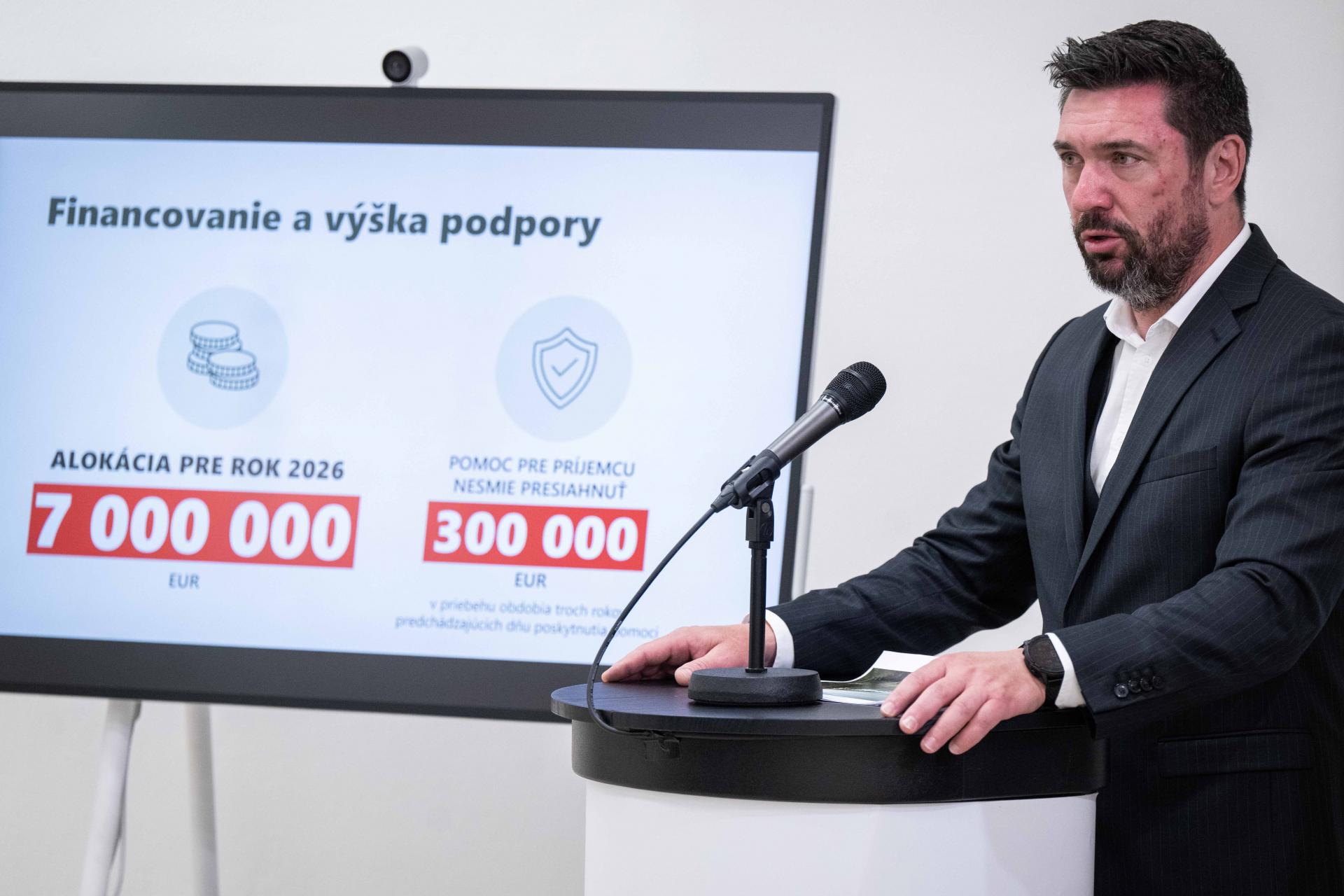 Štát podporí súkromných obhospodarovateľov lesa, oznámil Takáč. Ide o milióny eur