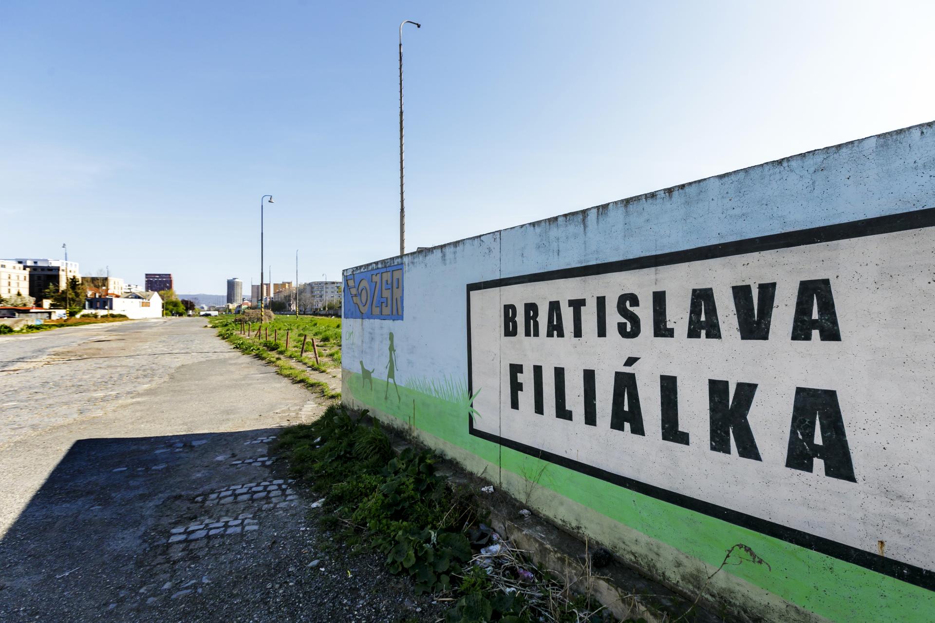 Filiálka zamieša karty pri Kukurici. Mesto aj štát zatiaľ pripravujú možnosti, ako prepojiť dve dopravné tepny