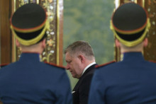 Na sn&iacute;mke slovensk&yacute; premi&eacute;r Robert Fico. FOTO: TASR/AP