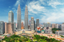 Jedn&yacute;m z perspekt&iacute;vnych exportn&yacute;ch trhov je aj r&yacute;chlo rast&uacute;ca Malajzia s ikonickou panor&aacute;mou metropoly Kuala Lumpur. FOTO: arch&iacute;v HN