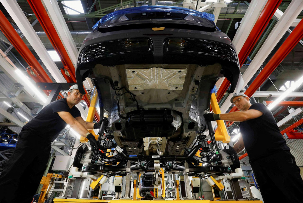 Najviac priemyseln&aacute; produkcia medziročne st&uacute;pla v D&aacute;nsku (16,8 percenta), Loty&scaron;sku (9,5 percenta) a v Gr&eacute;cku (8,4 percenta). FOTO: Reuters