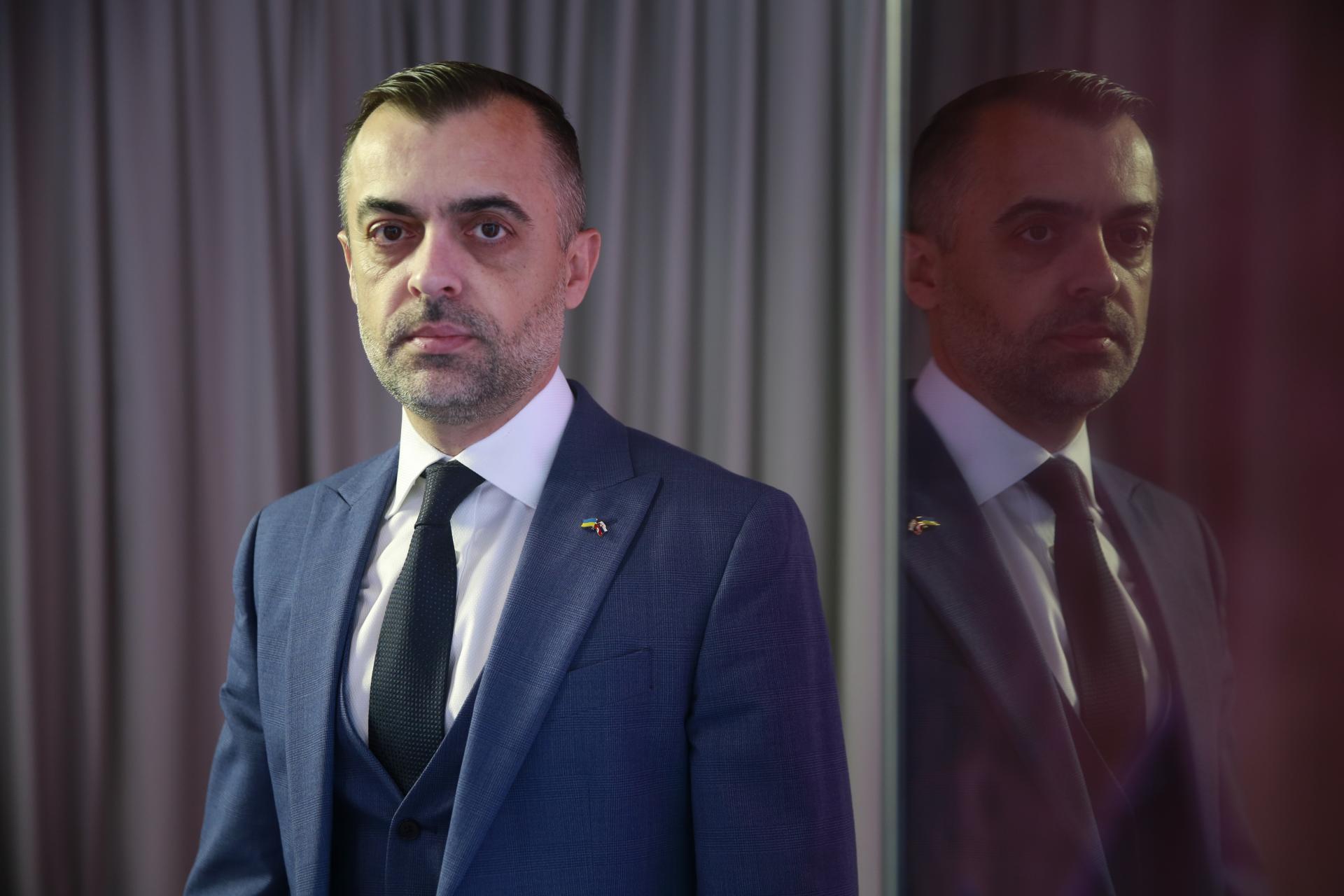 Takáč vyjadreniami o Zelenskom predstavuje hrozbu pre ukrajinsko-slovenské vzťahy, reaguje veľvyslanec