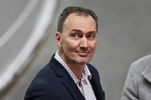 Miroslav &Scaron;atan hovor&iacute;, že cieľom n&aacute;rodn&eacute;ho t&iacute;mu na MS bude postup do &scaron;tvrťfin&aacute;le. FOTO TASR/L. Grinaj