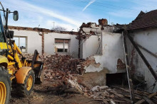 P&ocirc;vodn&aacute; stavba musela byť kv&ocirc;li zl&eacute;mu stavu zrovnan&aacute; so zemou. FOTO: arch&iacute;v Petry Holubovej