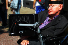 Stephen Hawking na arch&iacute;vnej sn&iacute;mke.