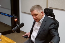Premi&eacute;r Fico v ned&aacute;vnej rel&aacute;cii STVR Sobotn&eacute; dial&oacute;gy. FOTO: STVR