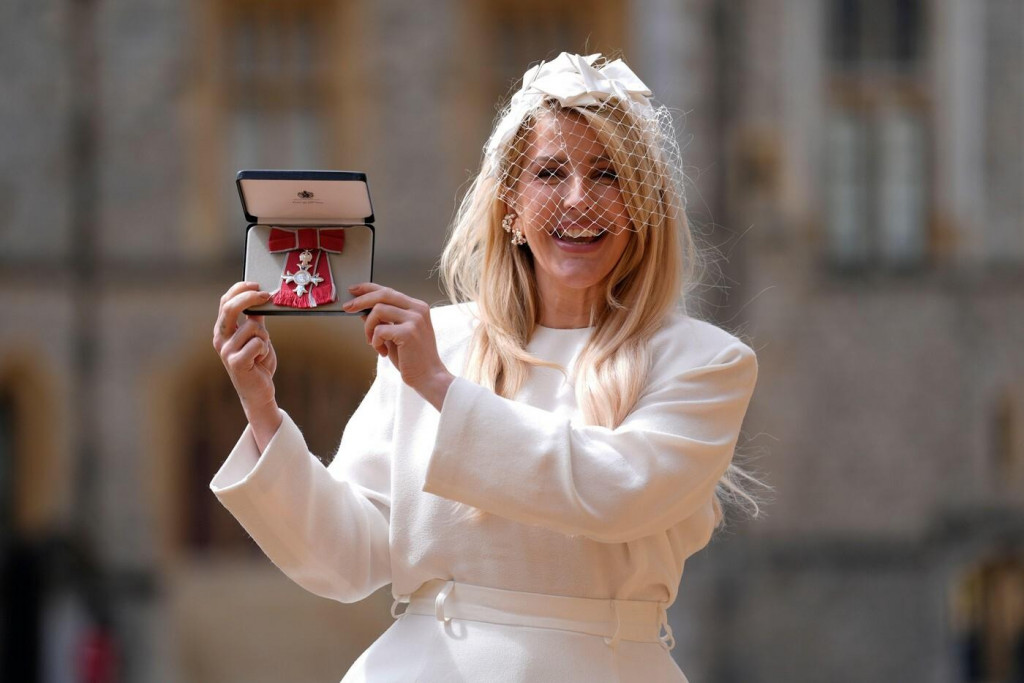 Ellie Goulding z&iacute;skala britsk&eacute; vyznamenanie.
