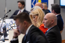 Uprostred ministerka kult&uacute;ry SR Martina &Scaron;imkovičov&aacute; (nominantka SNS). FOTO TASR