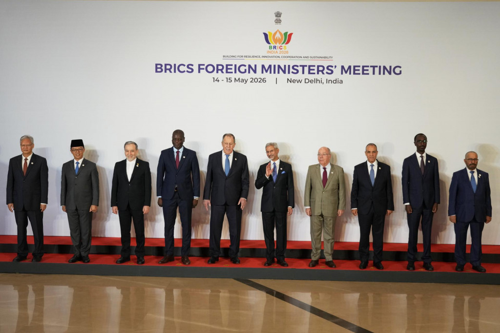 Stretnutie ministrov zahraničn&yacute;ch vec&iacute; kraj&iacute;n BRICS v D&iacute;l&iacute;. FOTO: TASR/AP