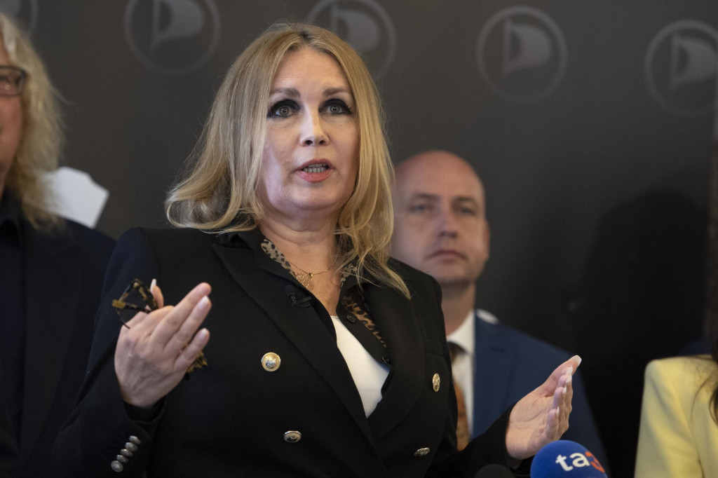 Predsedn&iacute;čka Pir&aacute;tskej strany Zuzana &Scaron;ubov&aacute;. FOTO: TASR/Pavel Neubauer