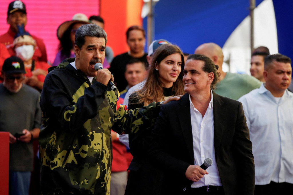 Nicol&aacute;s Maduro a Alex Saab v janu&aacute;ri 2024. FOTO: REUTERS