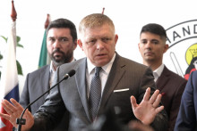 Premi&eacute;r Fico by transakčn&uacute; daň najrad&scaron;ej zru&scaron;il. FOTO: TASR/J. Kro&scaron;l&aacute;k