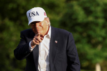 Trump vyhlasuje, že bol v minulosti terčom politicky motivovanej &scaron;ikany zo strany &uacute;radov. FOTO: Reuters