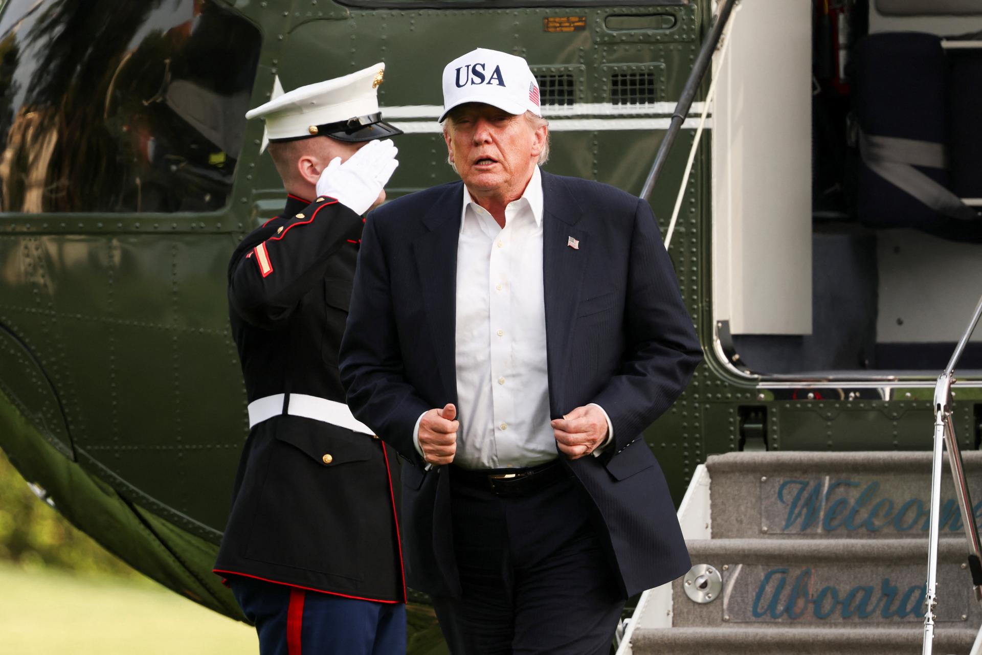 Británia chce vytiahnuť diplomatického žolíka. Trumpa má skrotiť najpopulárnejší pár