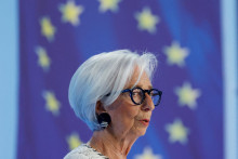 Prezidentka ECB Christine Lagardeov&aacute; na tlačovej konferencii po zasadnut&iacute; Rady guvern&eacute;rov 30. apr&iacute;la 2026 vo Frankfurte nad Mohanom. FOTO: REUTERS