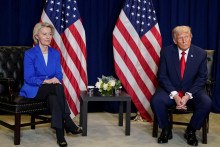 Predsedn&iacute;čka Eur&oacute;pskej komisie Ursula von der Leyenov&aacute; sa stretla s prezidentom USA Donaldom Trumpom (23. septembra 2025). FOTO: Reuters