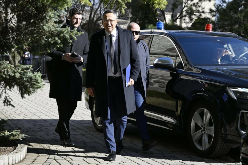 V strede minister financi&iacute; Ladislav Kamenick&yacute;. FOTO: TASR/ P. Neubauer