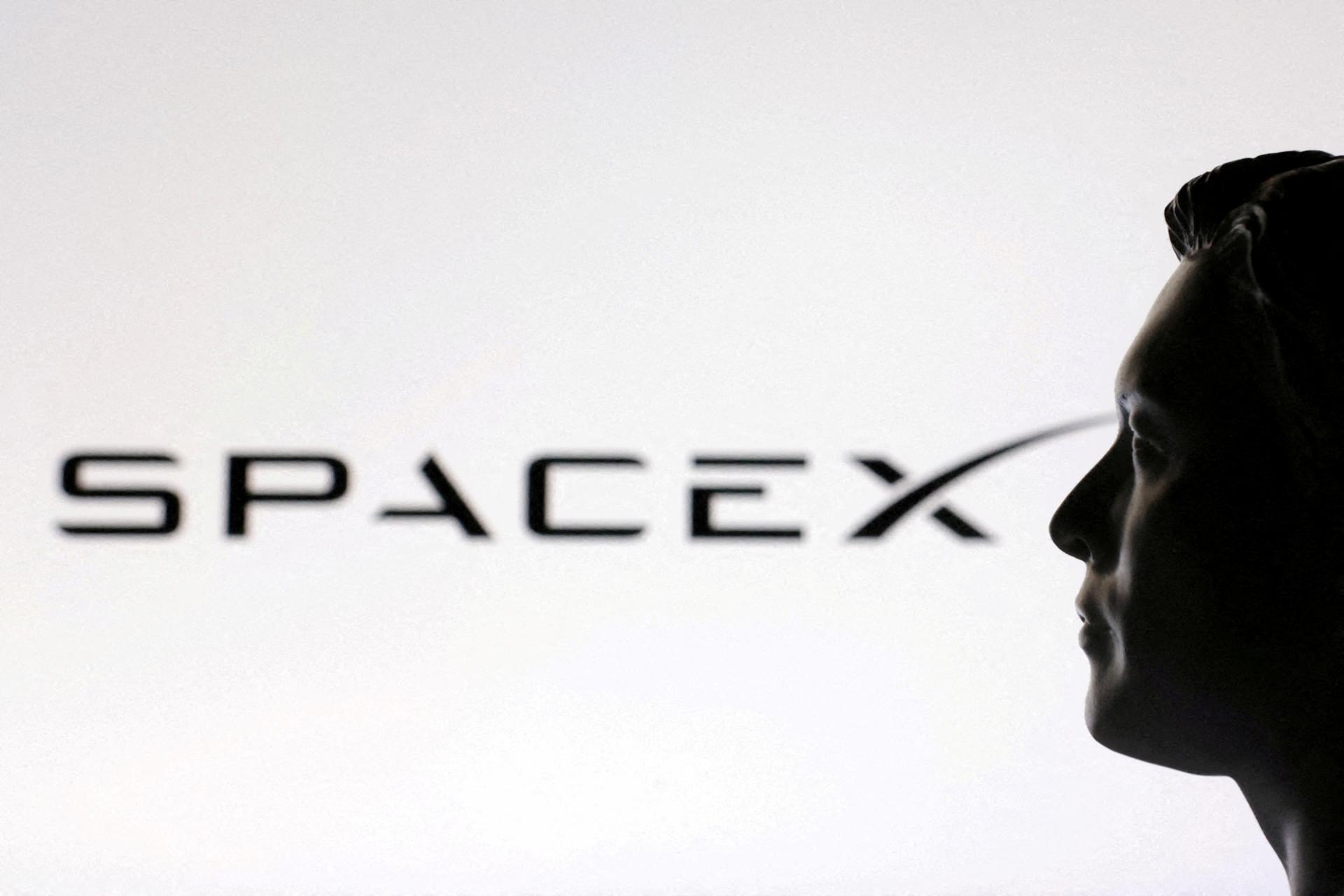 SpaceX mieri na burzu. Muskova spoločnosť poslala prospekt komisii pre cenné papiere