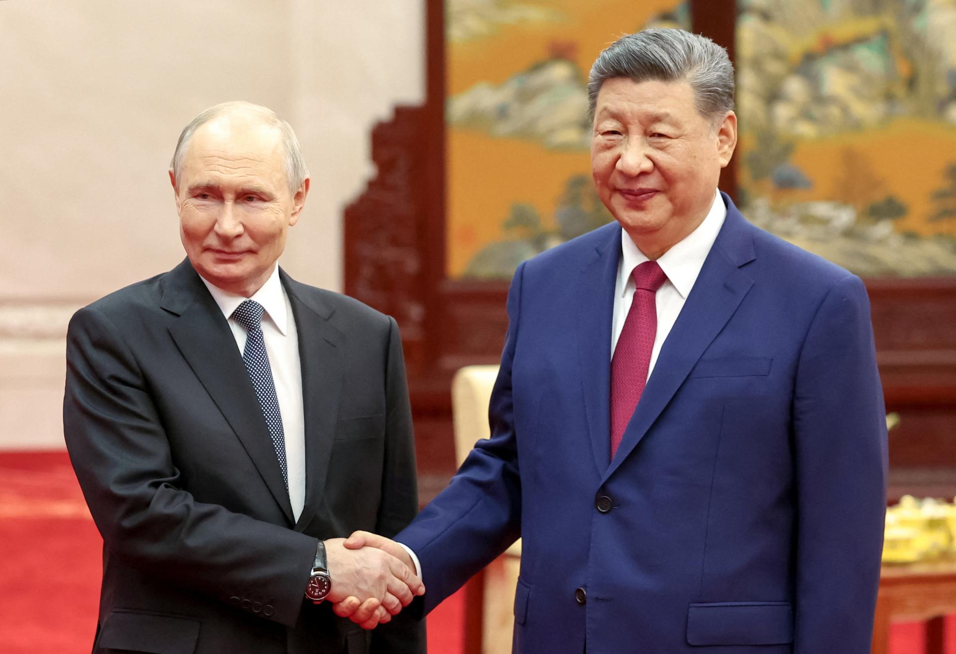 Putin verzus Trump v Pekingu: rozdiel medzi vplyvom a obchodom