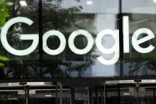 Spoločnosti Meta, TikTok a Google nielenže akt&iacute;vne podvodn&eacute; reklamy neodstraňuj&uacute;, ale neurobia takmer nič, ani keď s&uacute; na tieto podvody upozornen&eacute;. FOTO: Google