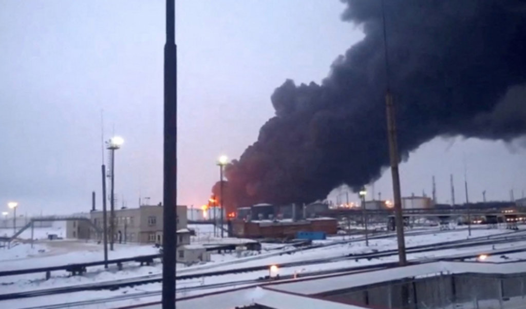Rafin&eacute;ria v Leningradskej oblasti. FOTO: Reuters