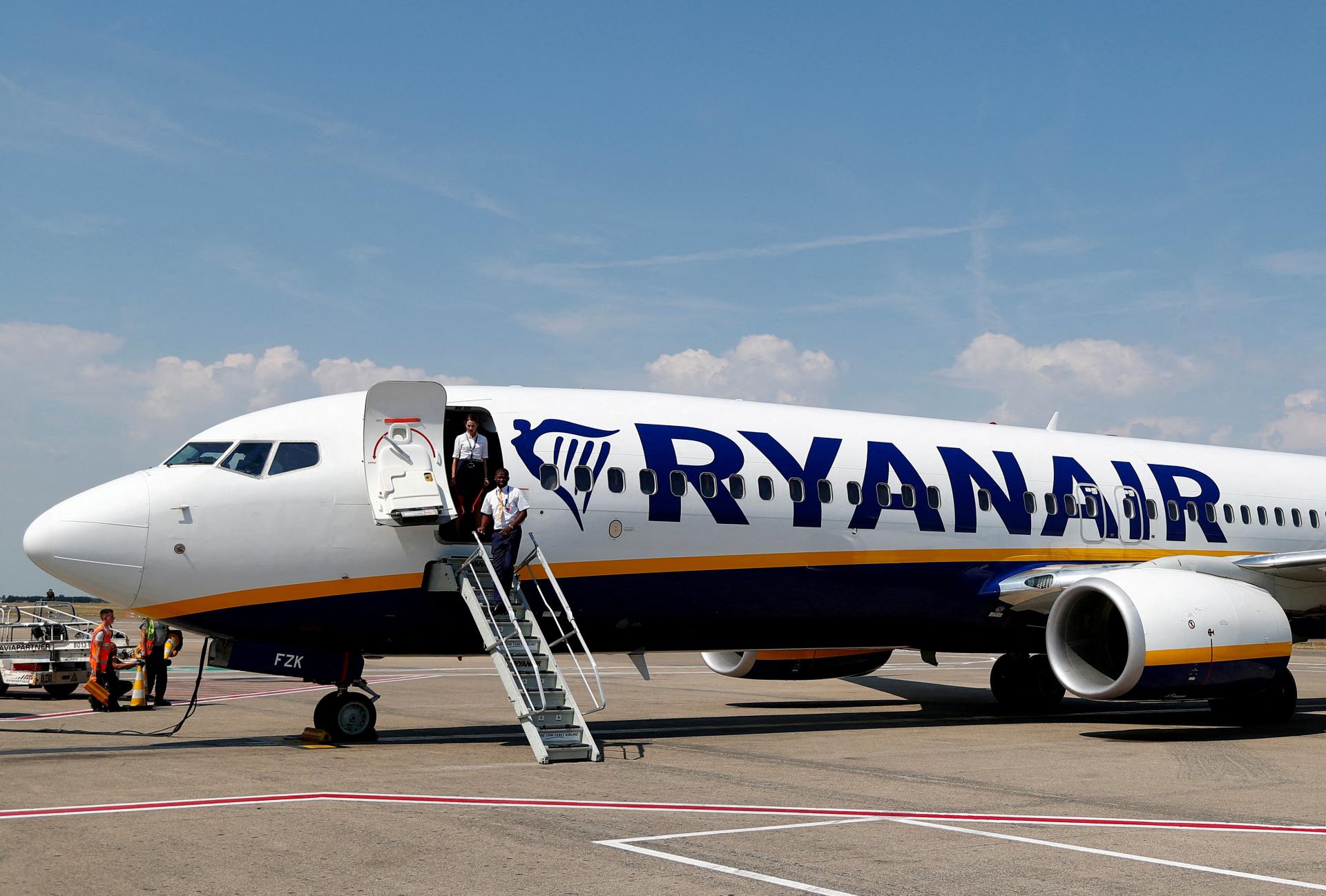 Ryanair je prv&yacute;kr&aacute;t od roku 1997 bez dlhov, splatil posledn&eacute; dlhopisy