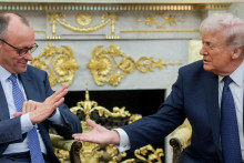 Americk&yacute; preziednt Donald Trump a nemeck&yacute; kancel&aacute;r Friedrich Merz. FOTO: REUTERS