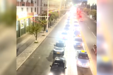 Sn&iacute;mka z videa ukazuje z&aacute;pchu v Pchjongjangu. FOTO: YouTube/Reuters