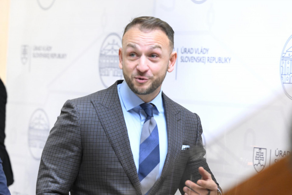 Na sn&iacute;mke predseda strany Hlas SD a minister vn&uacute;tra Mat&uacute;&scaron; &Scaron;utaj E&scaron;tok. FOTO: TASR