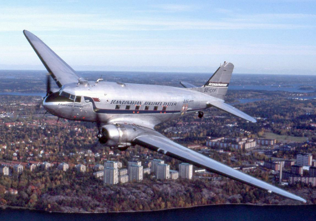 Lietadlo Douglas DC-3 - rovank&yacute; model použili aj &uacute;noscovia
