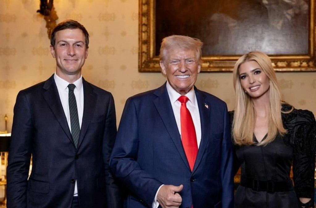 Donald Trump s dc&eacute;rou Ivankou a jej manželom