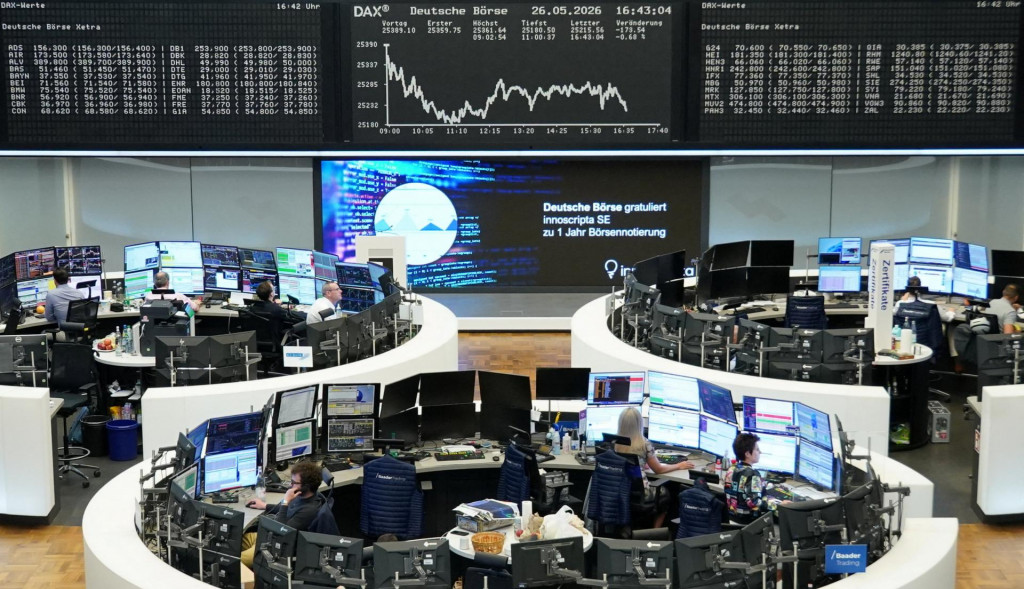 Paneur&oacute;psky index STOXX 600 klesol o 0,57 percenta na 628,01 bodu a index blue-chipov z euroz&oacute;ny o 1,18 percenta na 6064,15 bodu. FOTO: REUTERS