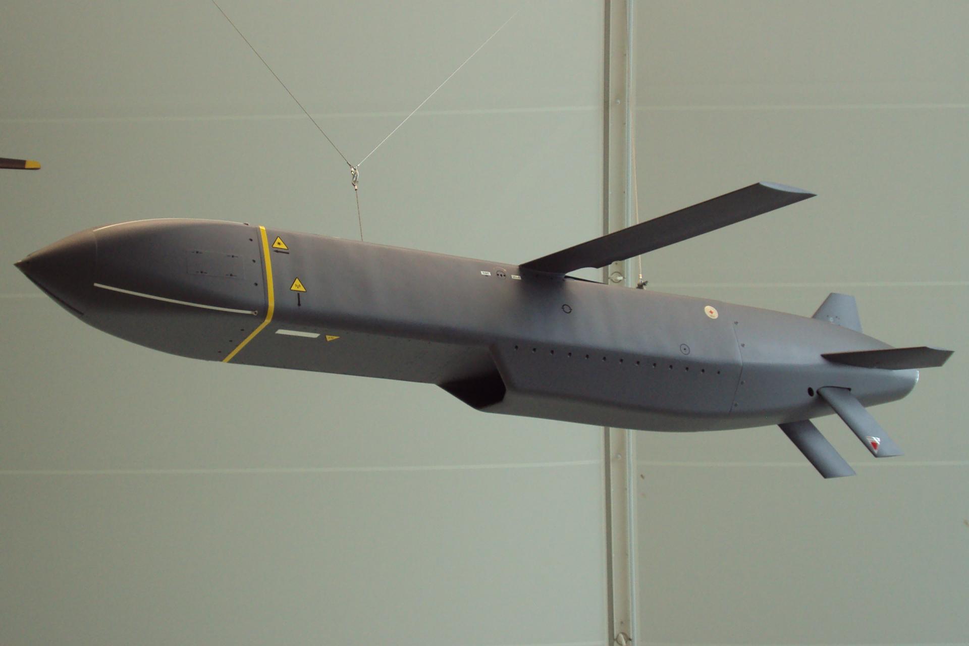 Ukrajinci pri útoku na Sevastopol použili rakety Storm Shadow, tvrdí gubernátor