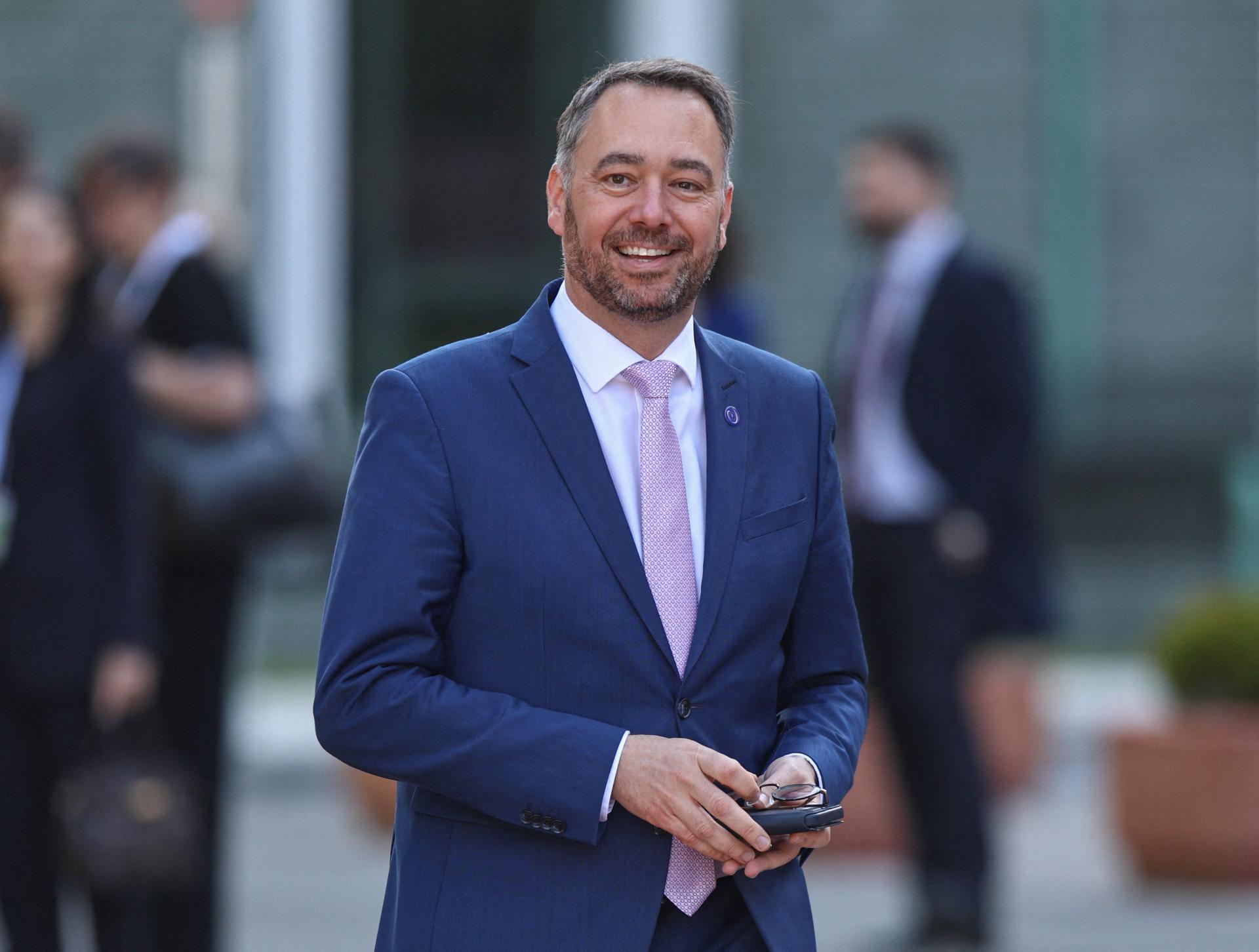 Moskva avizuje útoky na Kyjev a varuje diplomatov. Viaceré štáty si predvolali ruských veľvyslancov