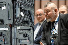 Na sn&iacute;mke v popred&iacute; &scaron;&eacute;f Grand Power Jaroslav Kuracina. FOTO: TASR/D. Hein, MZV SR