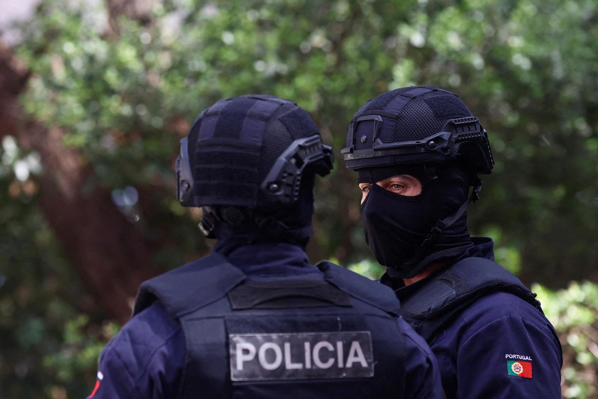 Polícia prehľadala sídlo portugalských socialistov. Vyšetruje podozrenia z korupcie