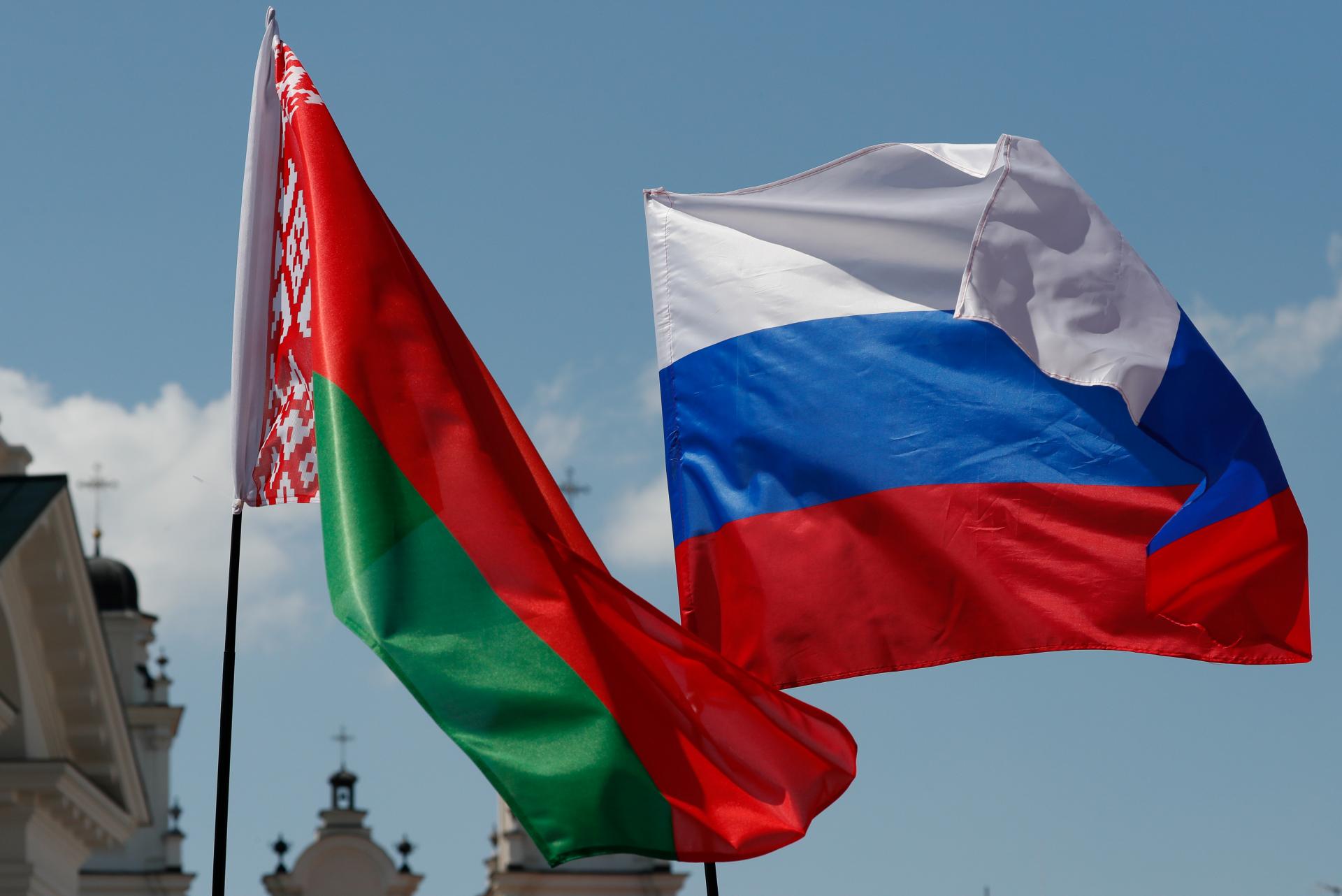 Bielorusko sa vráti na medzinárodný ľad na MS 18 a na turnajoch žien, osud ruských tímov je nejasný
