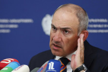 Arm&eacute;nsky premi&eacute;r Nikol Pa&scaron;injan. FOTO: Reuters