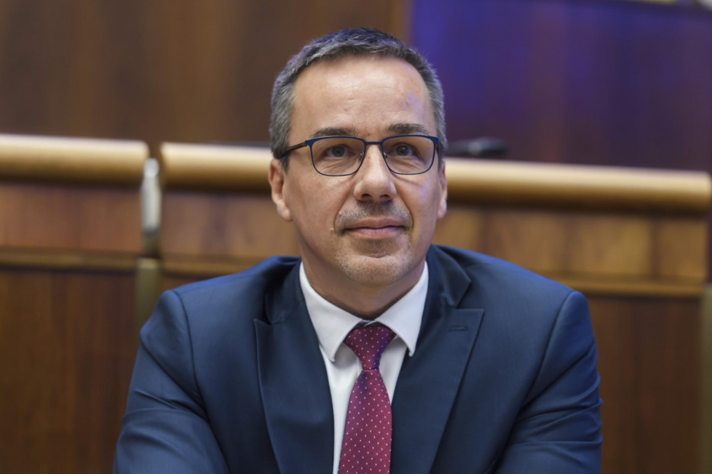 Minister pr&aacute;ce a soci&aacute;lnych vec&iacute; Erik Tom&aacute;&scaron;. FOTO: TASR/J. Nov&aacute;k